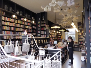 Lutyens-Rubinstein-bookshop-5
